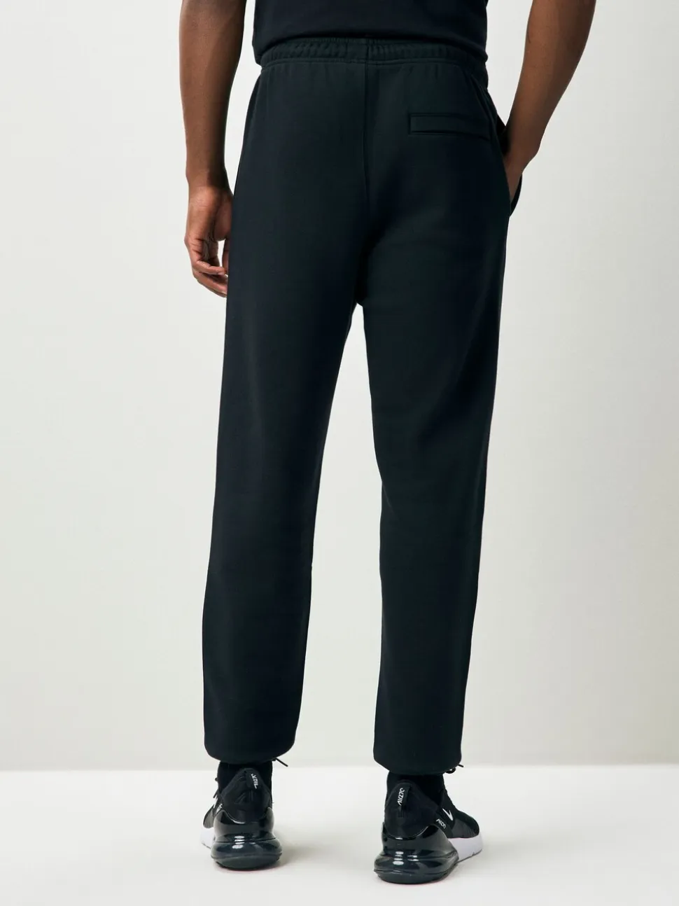 Zwart - Nike Club fleece joggingbroek