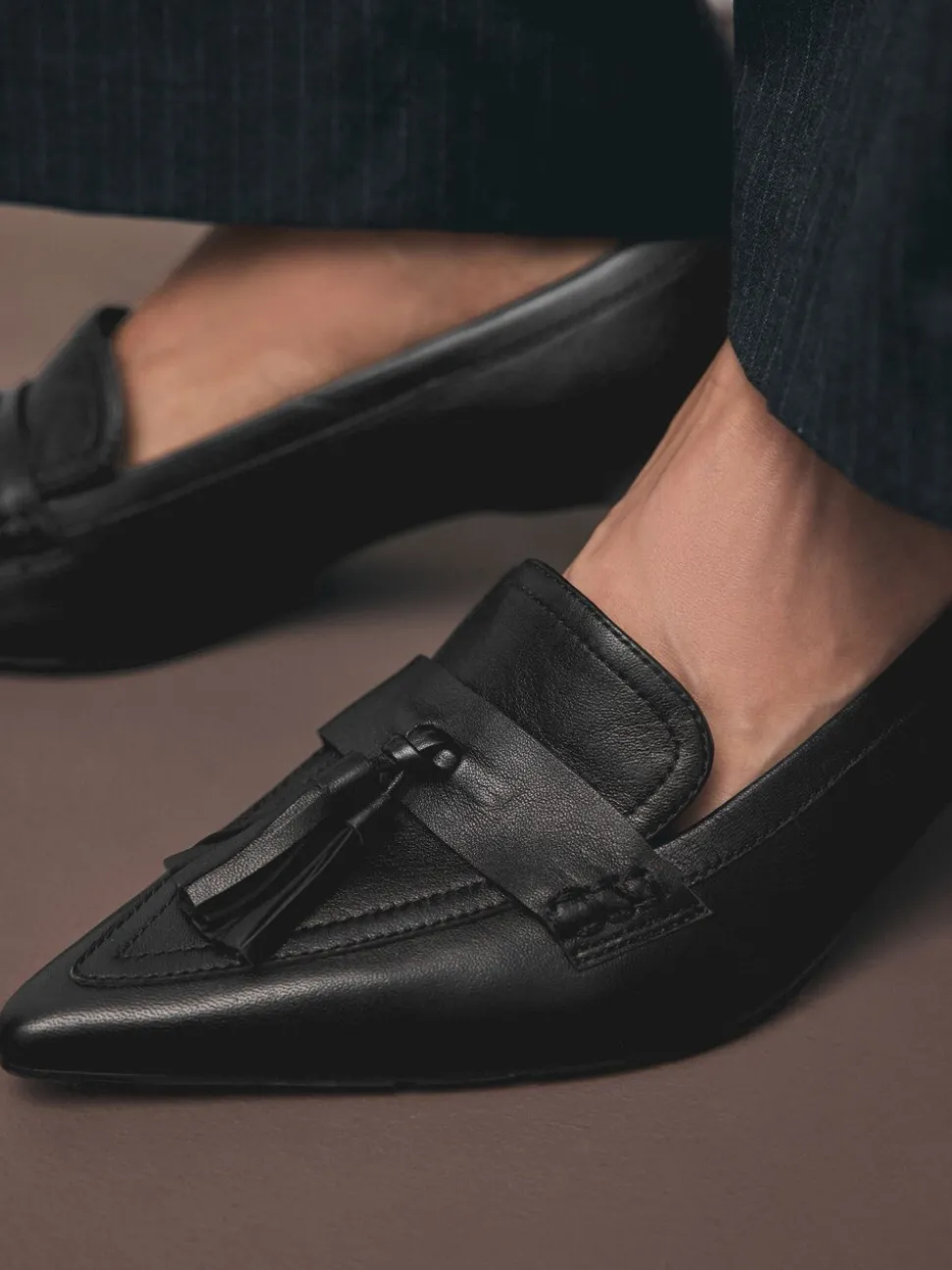 Zwart - Premium Leather With Motionflex Point Toe Tassel Heels Loafers