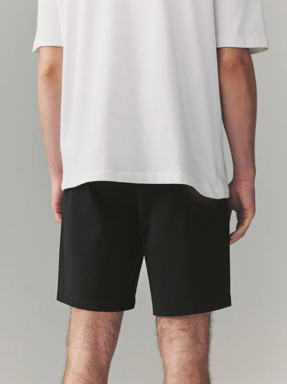Zwart - Relaxed fit - Chinoshort met stretch