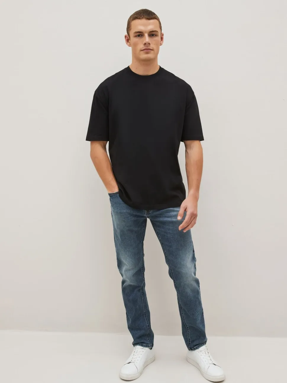 Zwart - Relaxed fit - Essentieel katoenen T-shirt met ronde hals