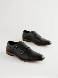 Zwart - Schoenen met neusstuk en dubbel monkbandje