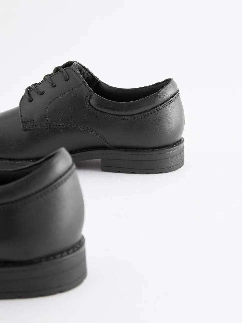 Zwart - Schoolveterschoenen van leer met egale voorkant