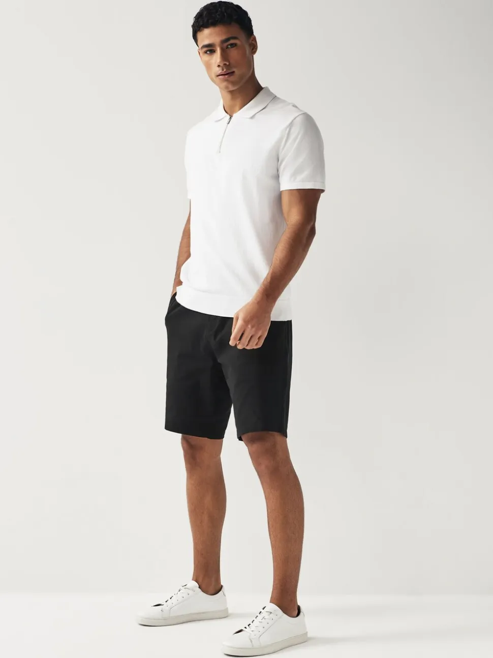 Zwart - Slim Fit - Chinoshort met stretch