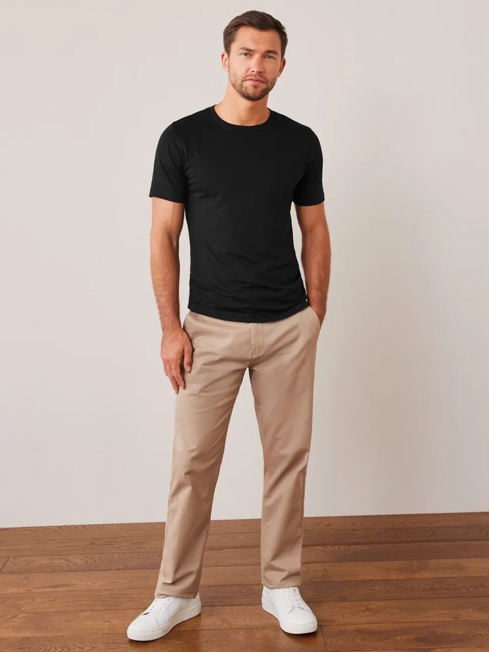Zwart - Slim Fit - Essentieel katoenen T-shirt met ronde hals