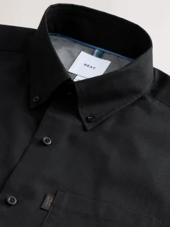 Zwart - Slim Fit - Gemakkelijk te strijken Oxford overhemd met doorlopende knopen