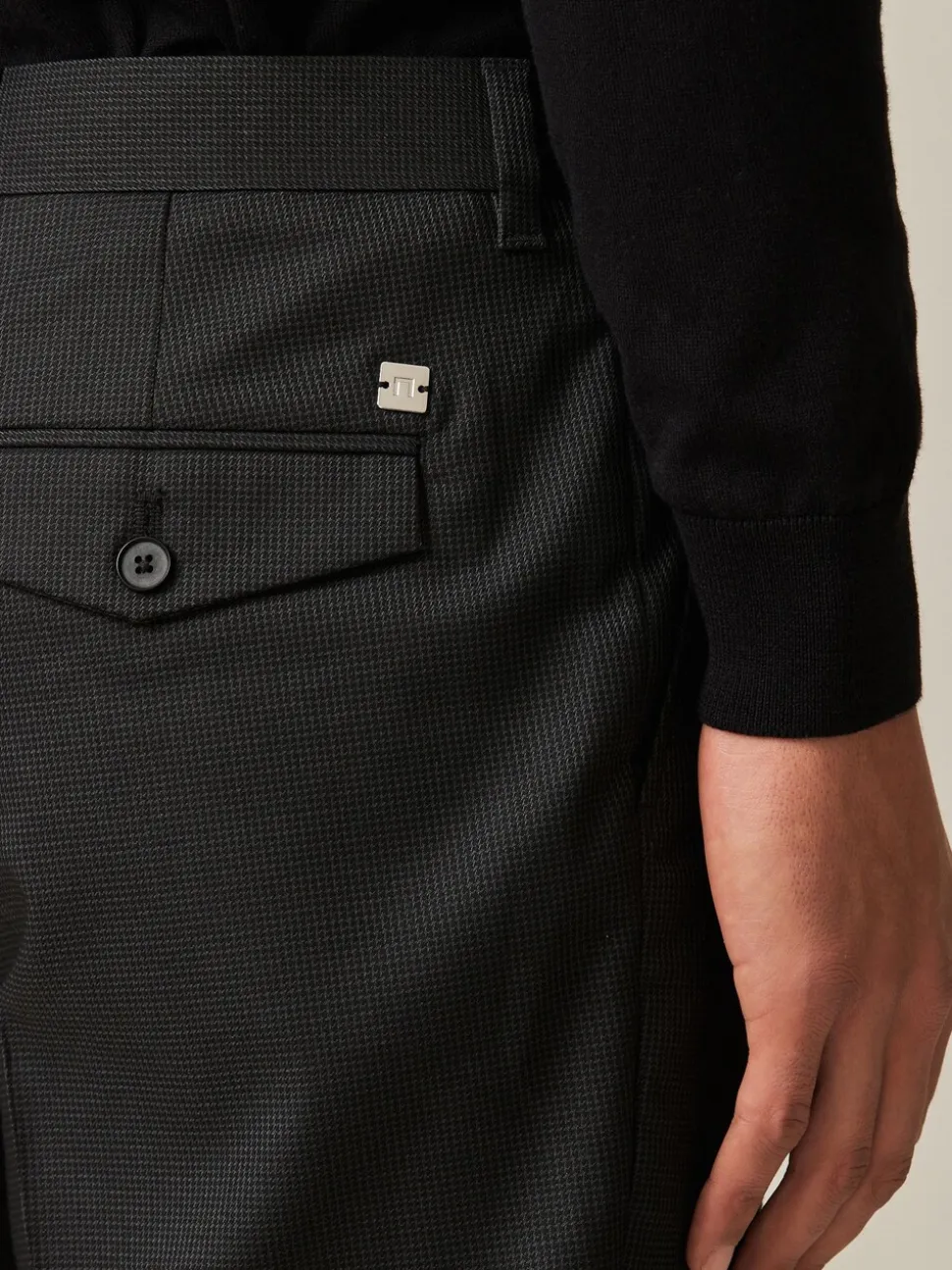 Zwart - Slim Fit - Modieuze broek met textuur