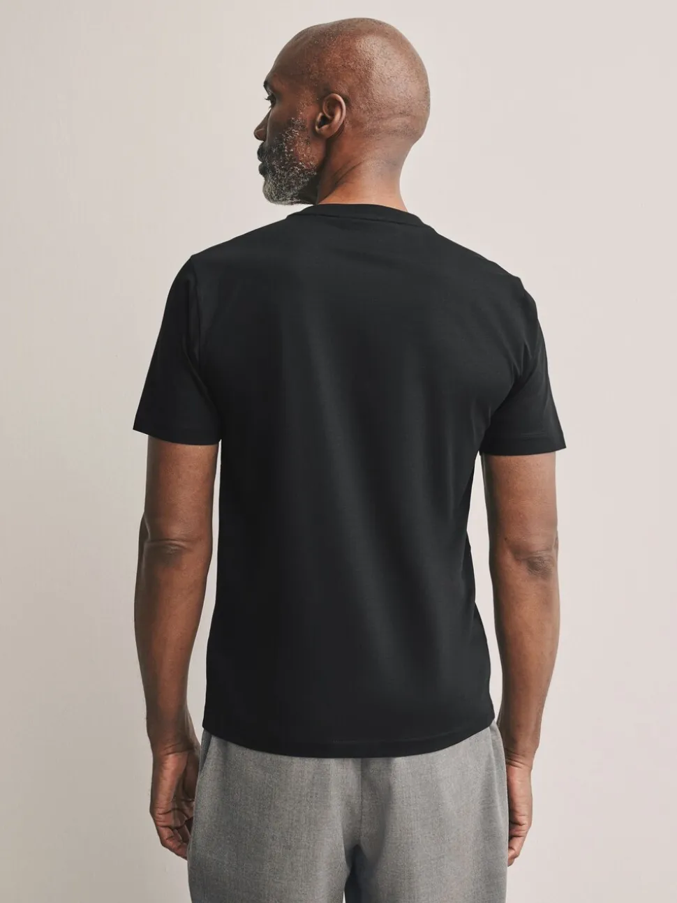 Zwart - Slim Fit - Signature SUPIMA® katoenen T-shirt met ronde hals