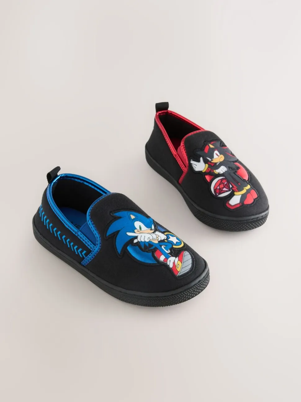 Zwart - Sonic pantoffels met omgevende zool