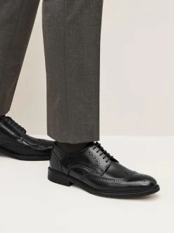 Zwart - Standaard pasvorm - Leren derby-brogues