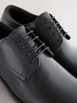 Zwart - Standaard pasvorm - Egaal leren derbyschoenen