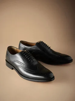 Zwart - Standaard pasvorm - Signature Italiaans leren brogues met gevleugelde neus