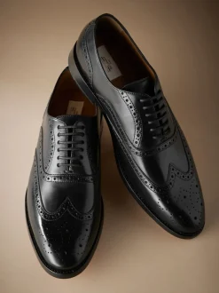 Zwart - Standaard pasvorm - Signature Italiaans leren brogues met gevleugelde neus