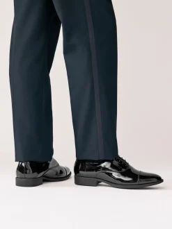 Zwart - Standaard pasvorm - Lakleren Oxford-schoenen met neusstuk