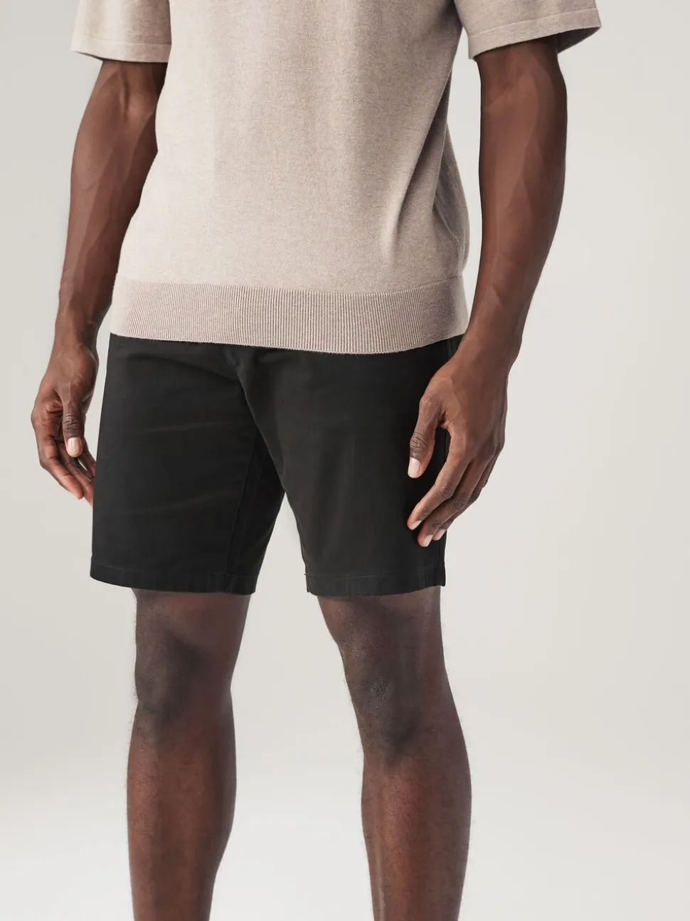 Zwart - Straight fit - Chinoshort met stretch