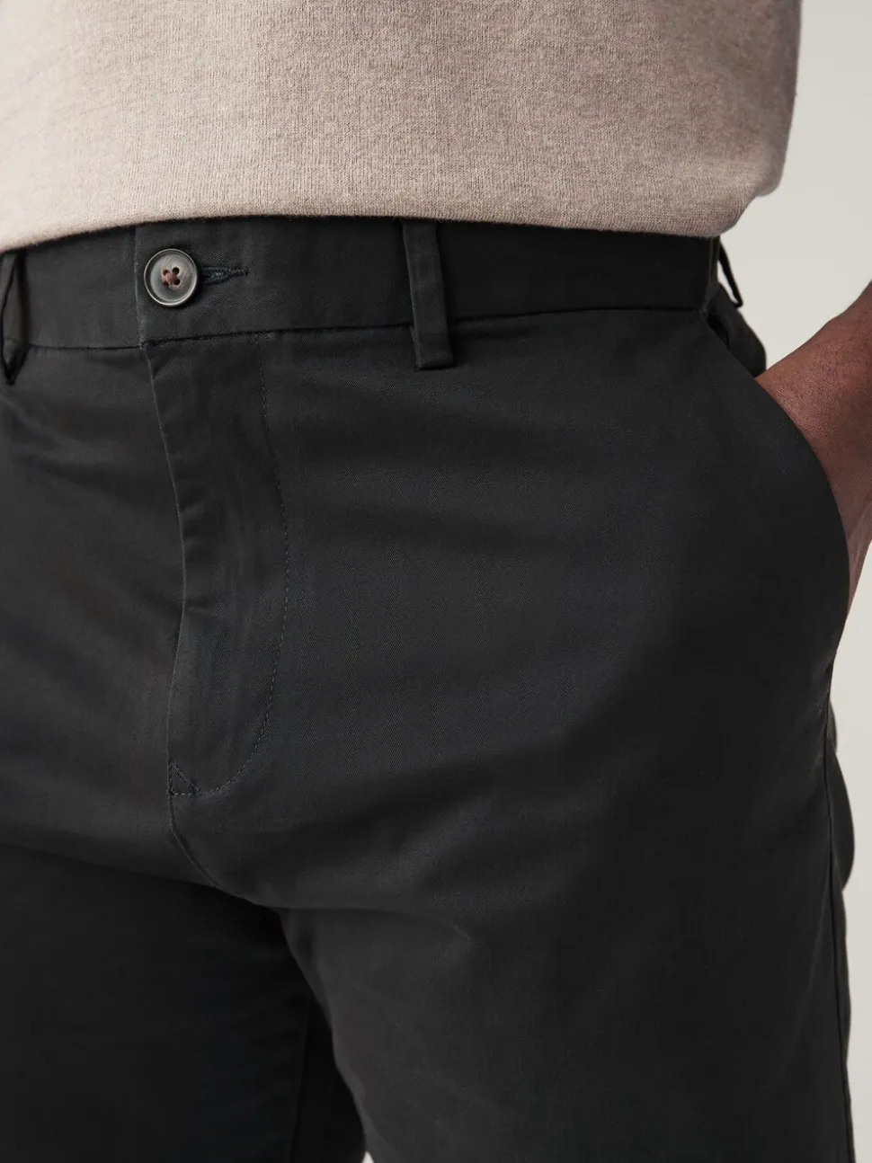 Zwart - Straight fit - Chinoshort met stretch
