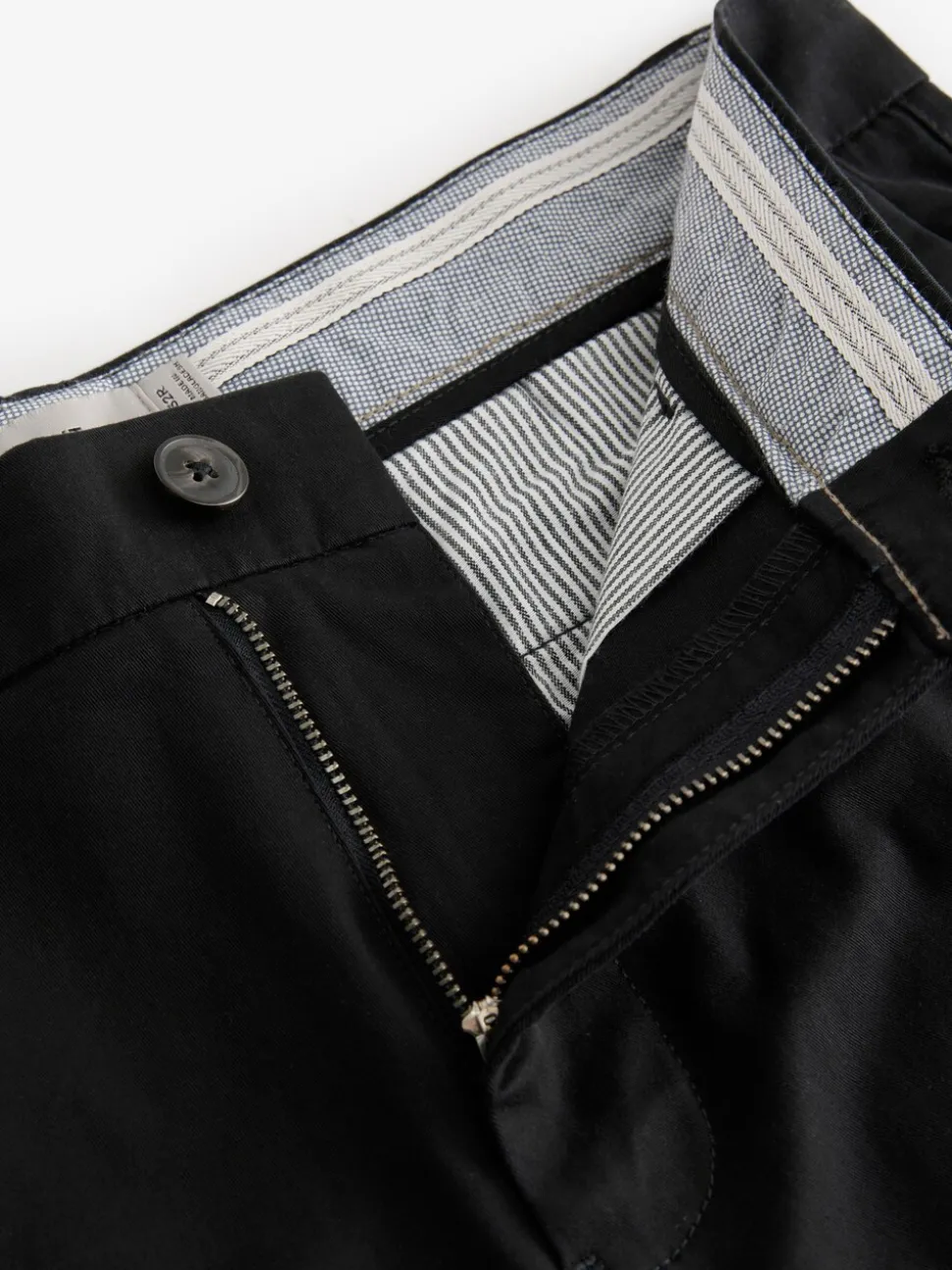 Zwart - Strakke Pasvorm - Chinoshort met stretch