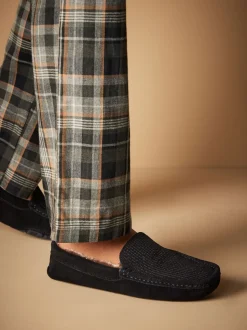 Zwart - Suède mocassinpantoffels met voering van imitatiebont