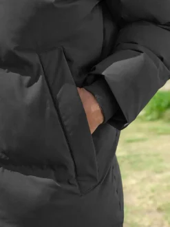 Zwart - ThermoGen regenbestendige gewatteerde Jack