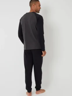 Zwart - Threadbare - Pyjamaset van gemengde stoffen met lange mouwen