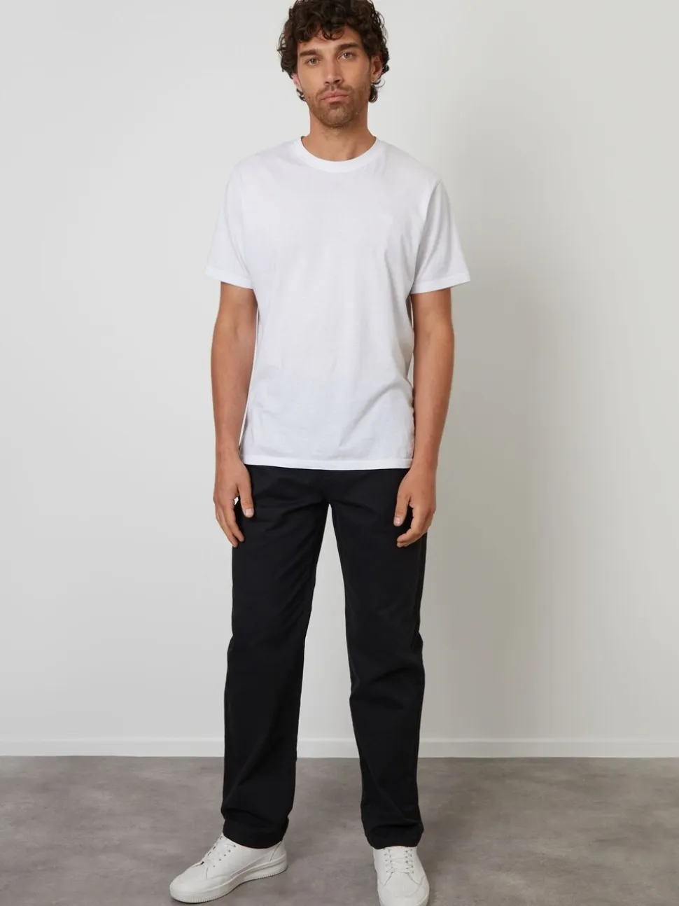 Zwart - Threadbare Chino met rechte pijpen en stretchy tailleband