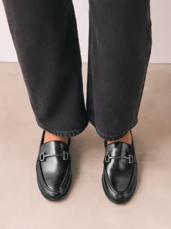Zwart - Trim Round Toe Loafers