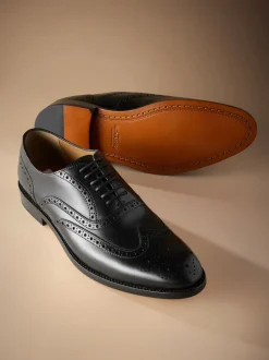 Zwart - Wijde pasvorm - Signature Italiaans leren brogues met gevleugelde neus