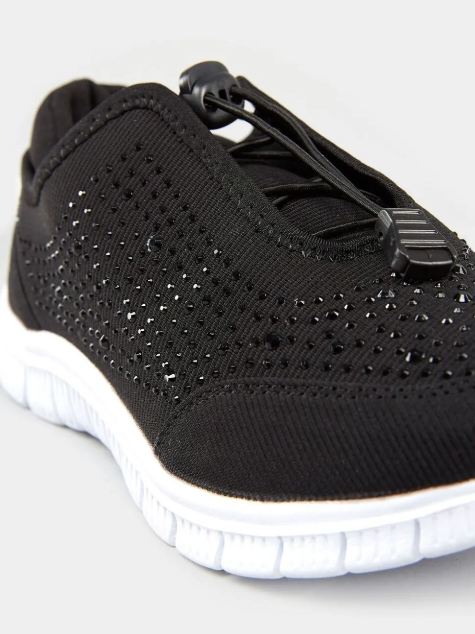 Zwart - Yours Curve - Titania extraruimvallende sneakers met siersteentjes