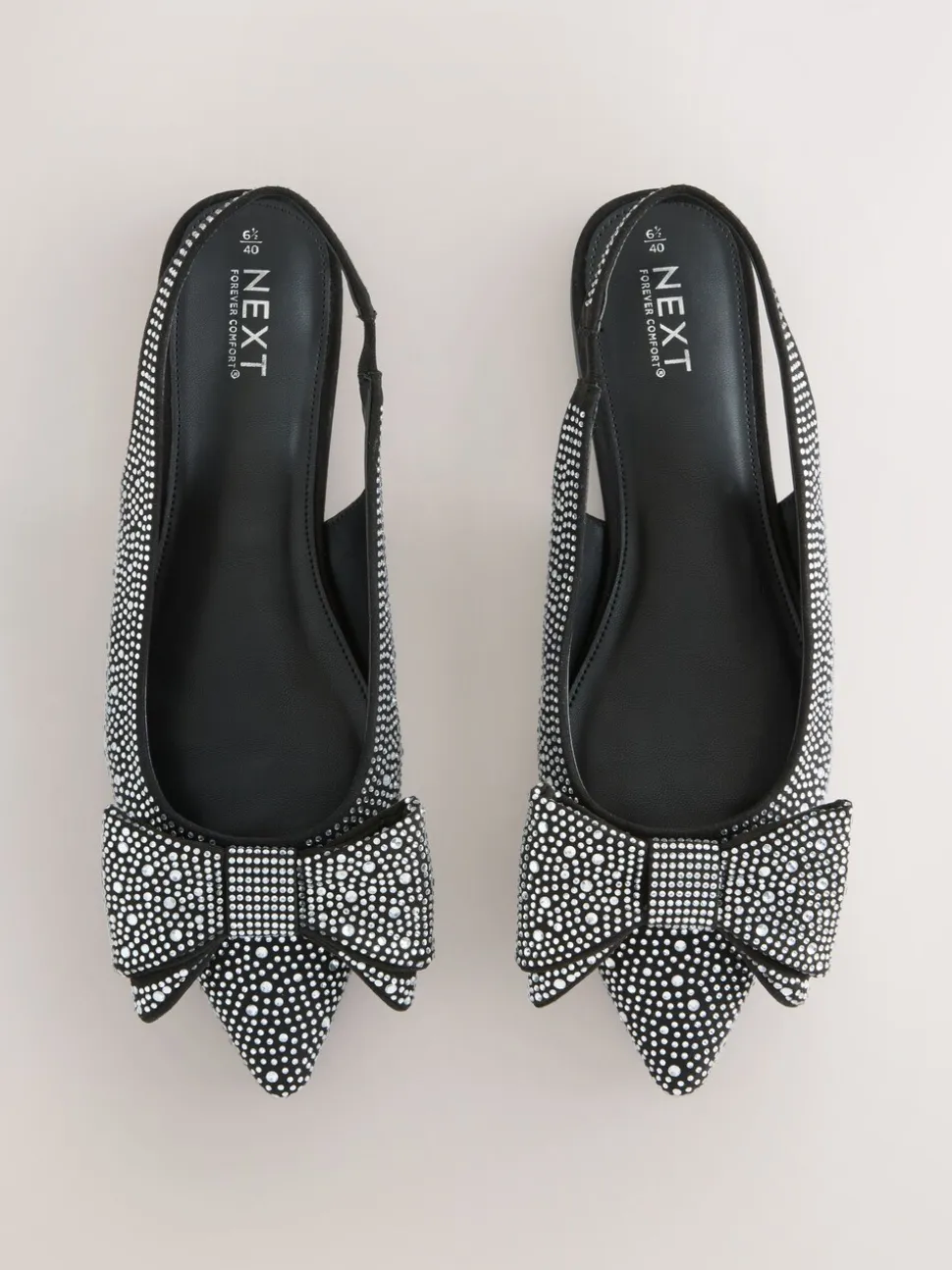 Zwart gelast - Forever Comfort® ballerina's met strik, spitse neus en hielbandje