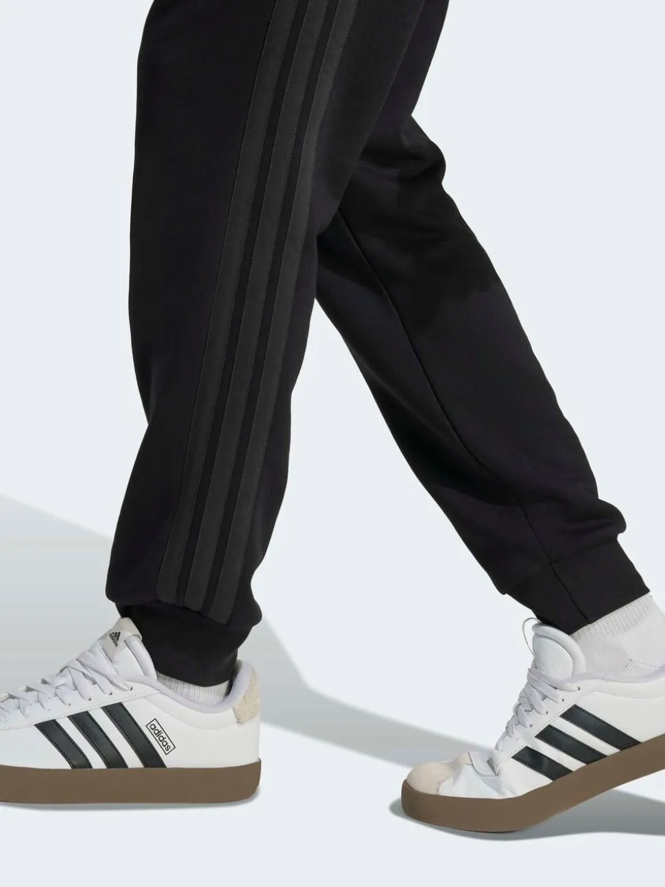 Zwart Ground - adidas Essentials fleece joggingbroek met 3 strepen