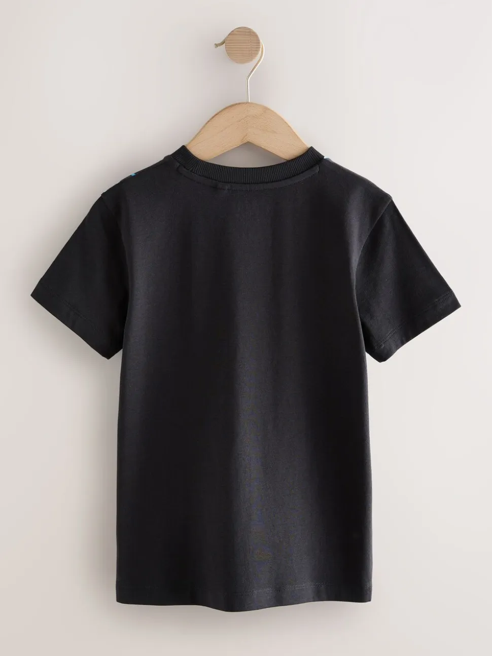 Zwart met auto - T-shirt met normale pasvorm, korte mouwen en all-over print (3-16jr)