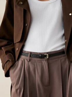 Zwart met goud - Smalle leren riem