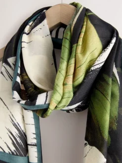 Zwart met palmboomprint - Lichte sjaal