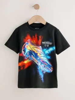 Zwart met voetbal - T-shirt met normale pasvorm, korte mouwen en all-over print (3-16jr)