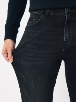 Zwarte wassing - Klassieke stretchy jeans