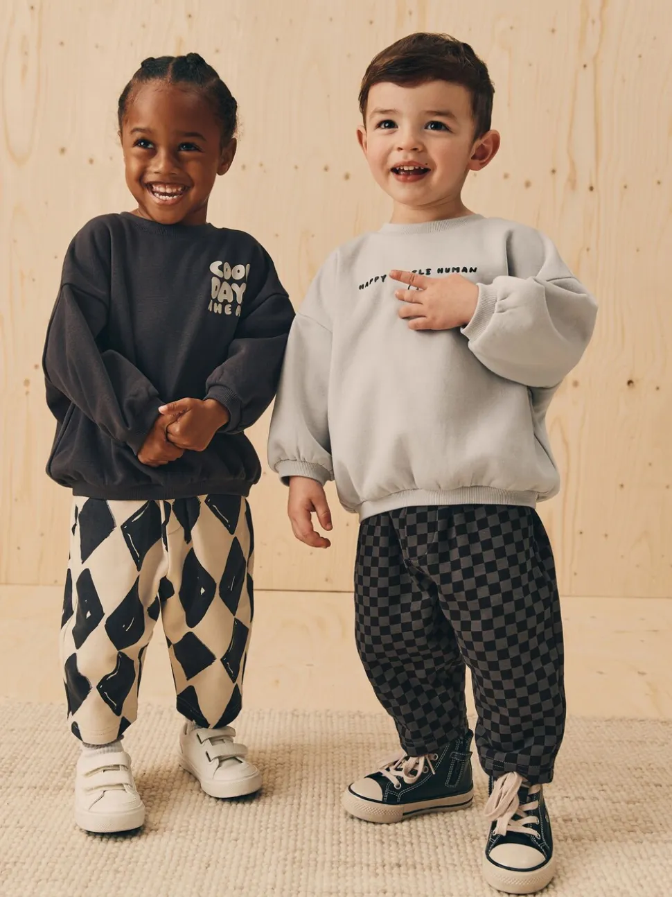 Zwart/wit met print - Set met sweatshirt en joggingbroek met strepen (3mnd-7jr)